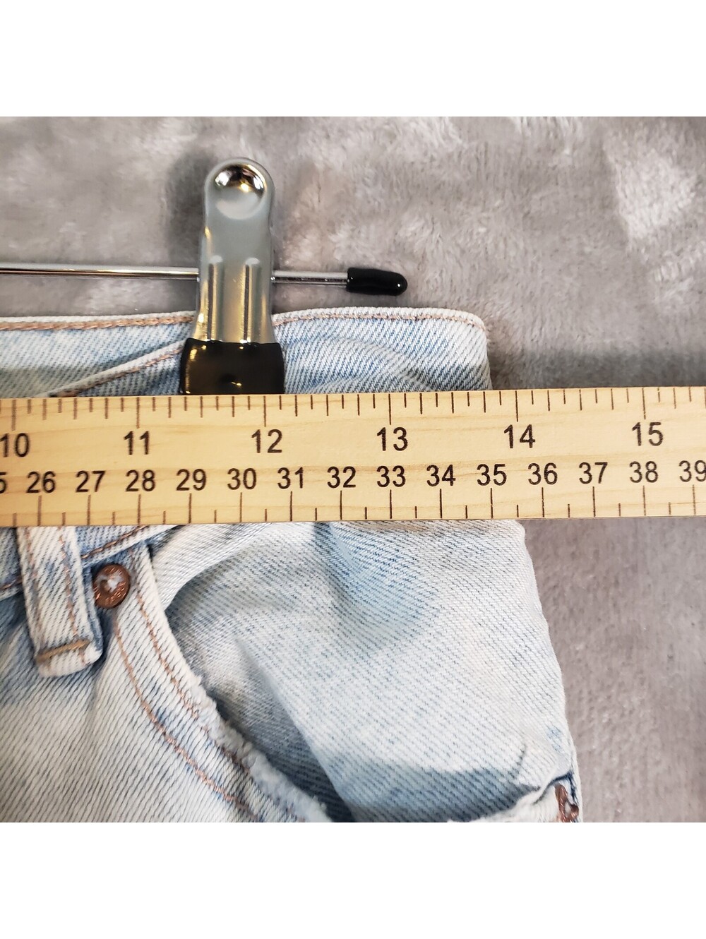 American Eagle Highest Rise Baggy Straight Light Wash Blue Denim Jeans 2 - Picture 6 of 8